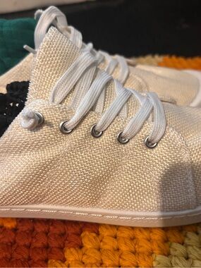 Casual Kids Lace-Up Sneakers in Cream